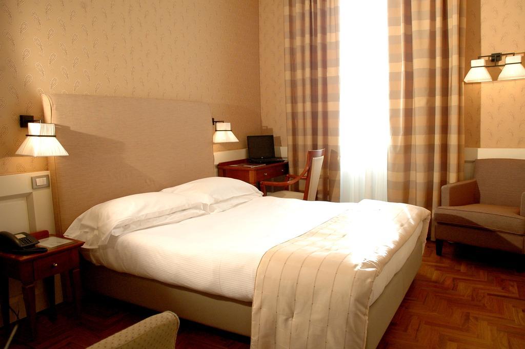 Hotel Clitunno สโปเลโต ภายนอก รูปภาพ